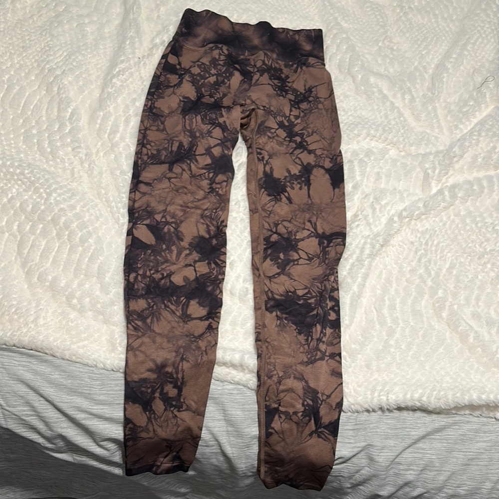 Pink leggings
